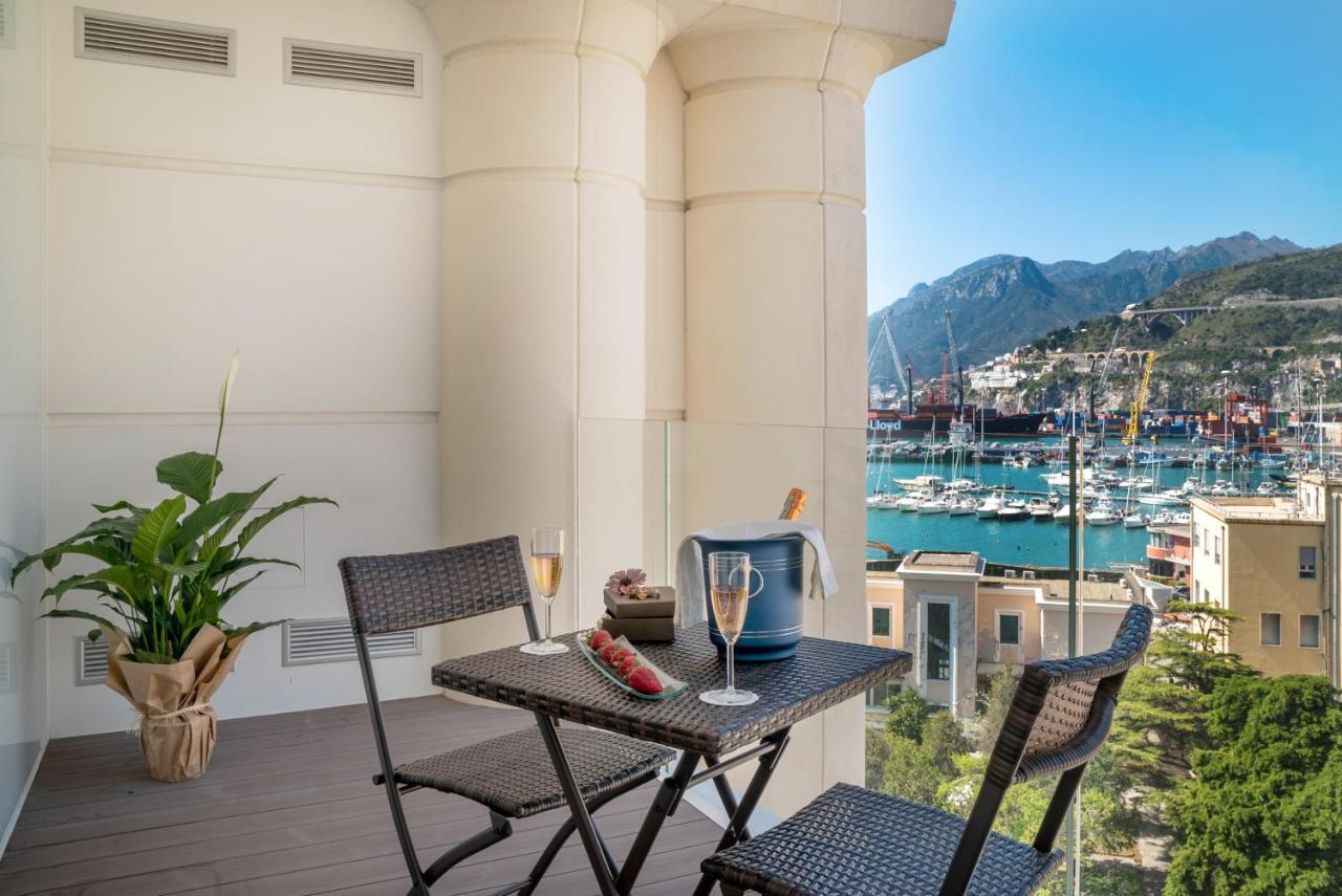 살레르노 Crescent Moon B&B 외부 사진