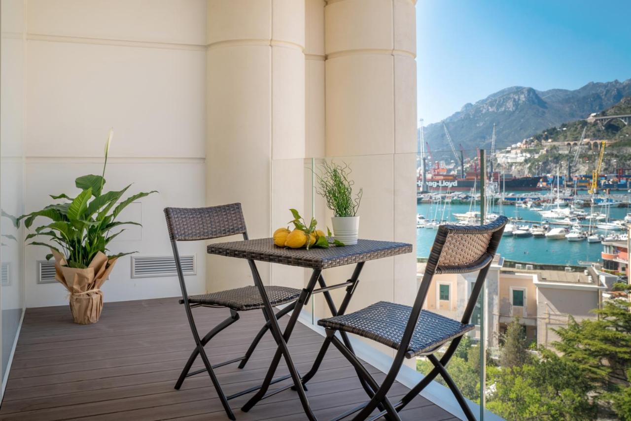 살레르노 Crescent Moon B&B 외부 사진