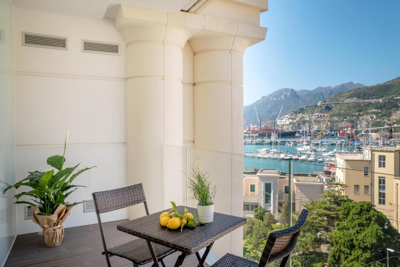 살레르노 Crescent Moon B&B 외부 사진