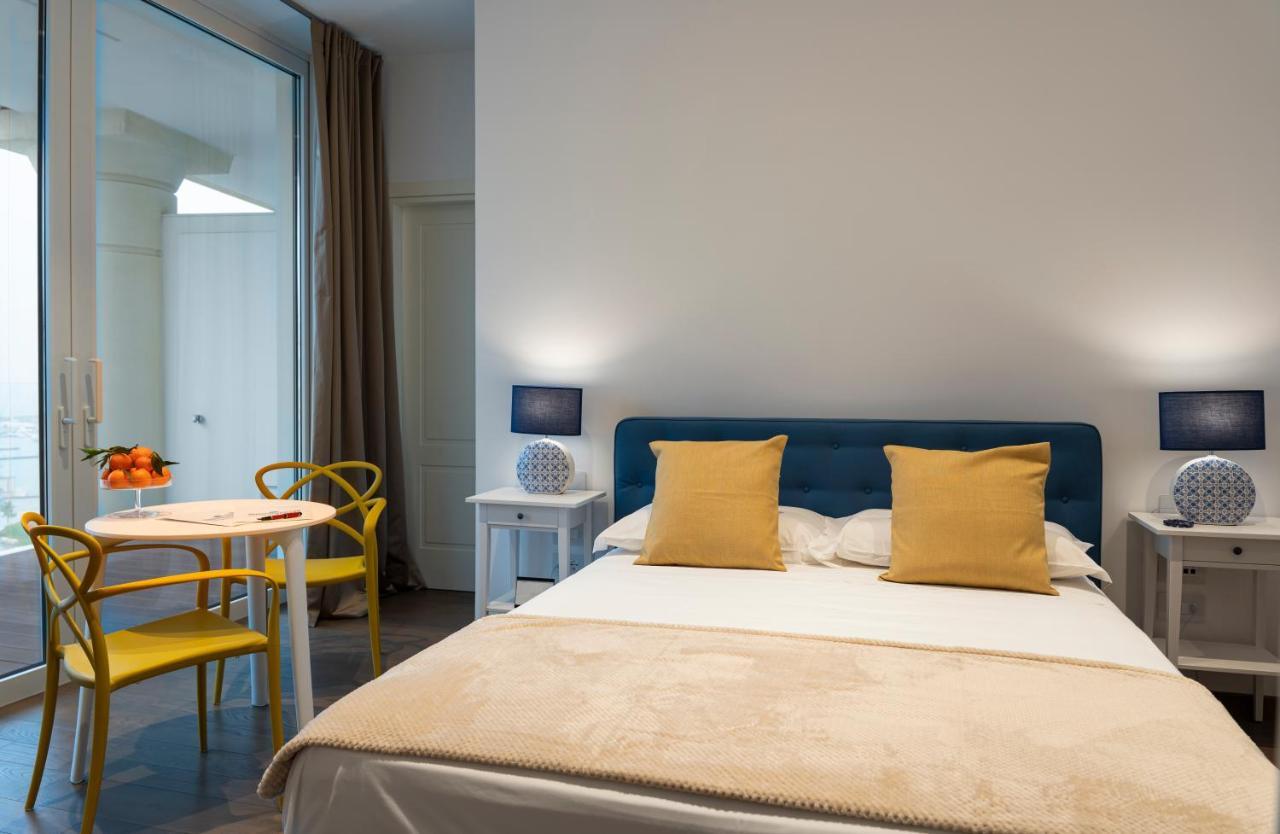 살레르노 Crescent Moon B&B 외부 사진
