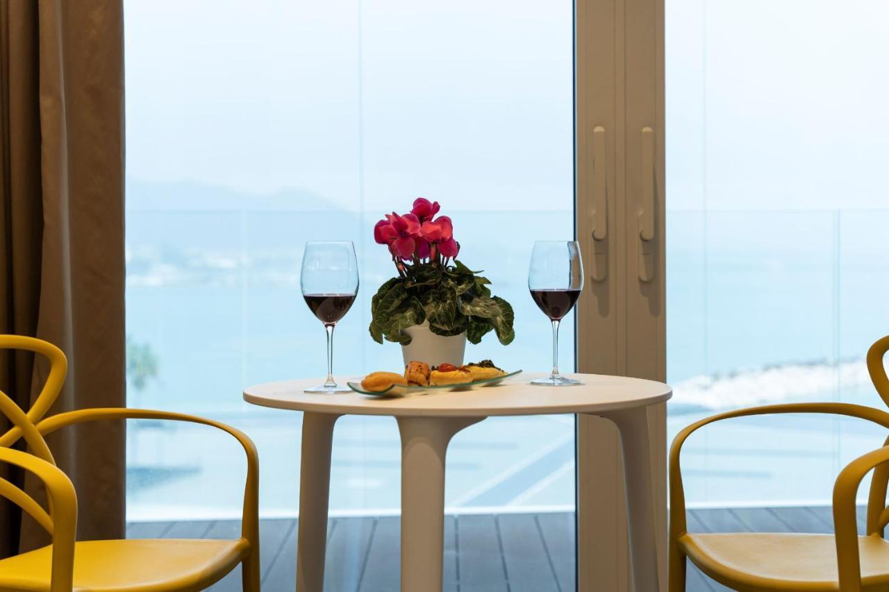 살레르노 Crescent Moon B&B 외부 사진